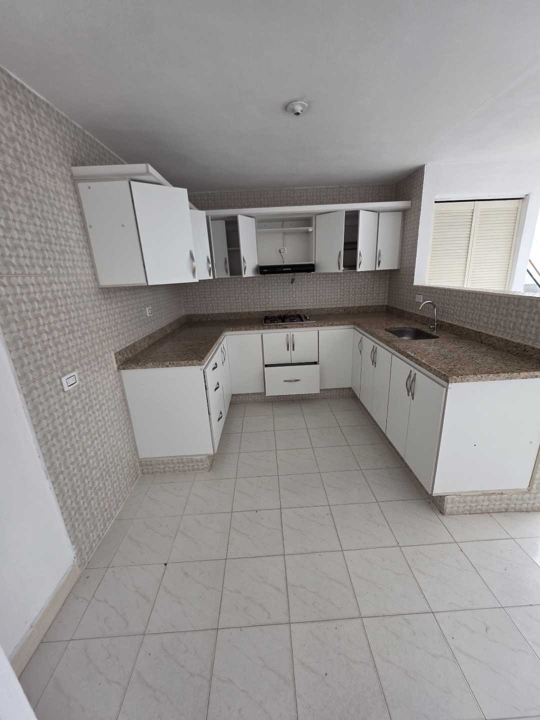 Arriendo casa velodromo