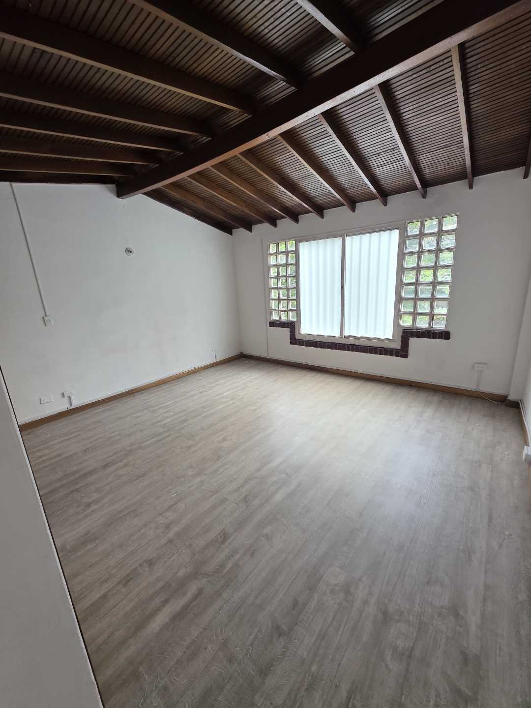 Arriendo casa velodromo