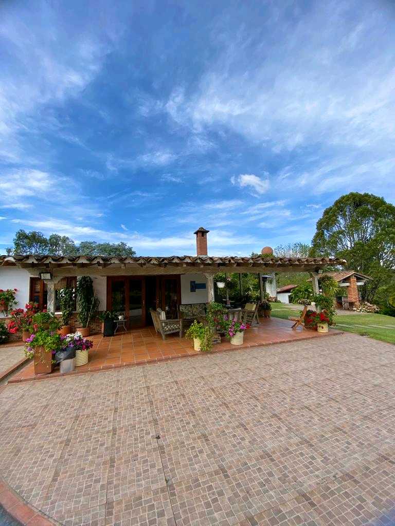 Arriendo finca en llano grande