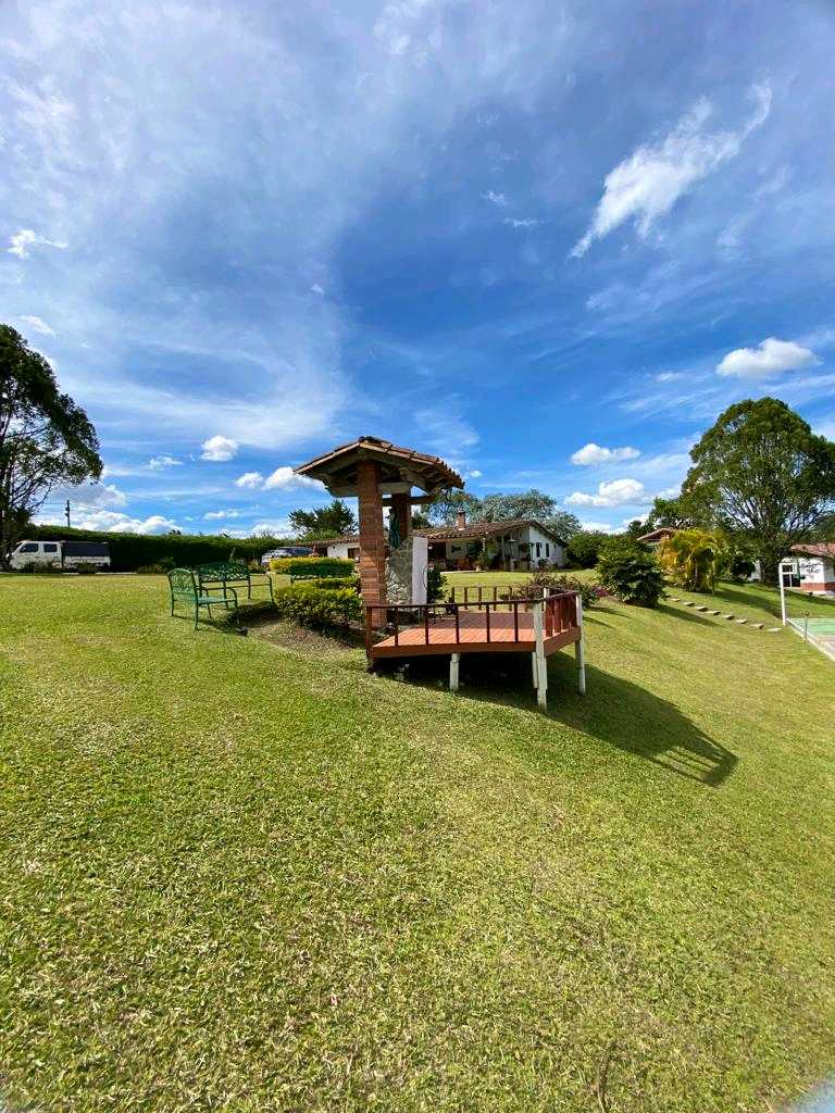 Arriendo finca en llano grande