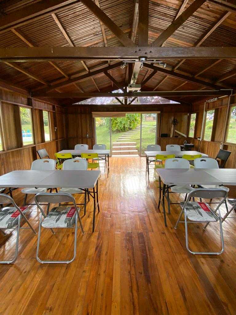 Arriendo finca en llano grande