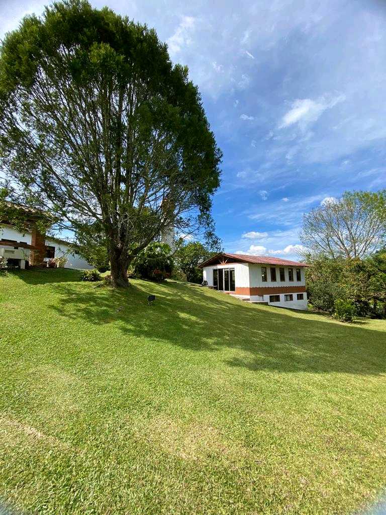 Arriendo finca en llano grande