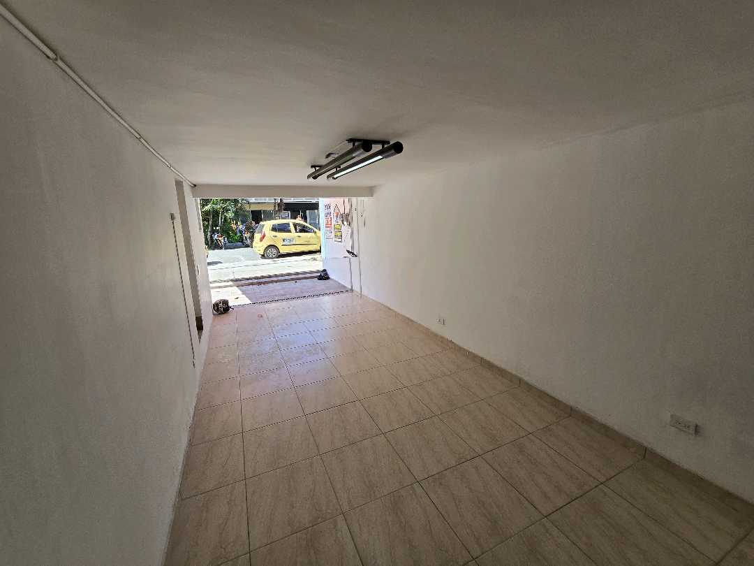 Arriendo local calasanz