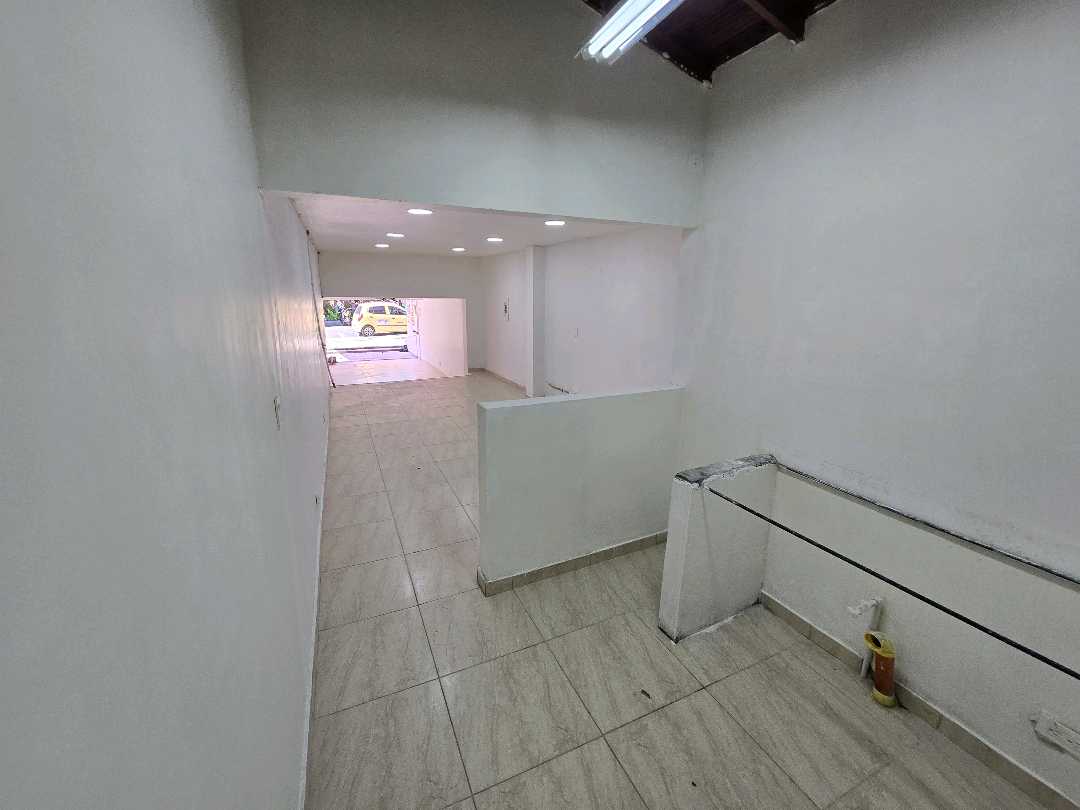 Arriendo local calasanz