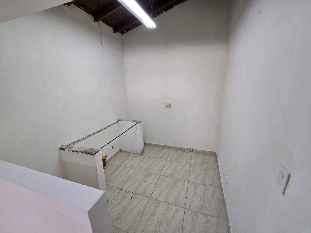 Arriendo local calasanz