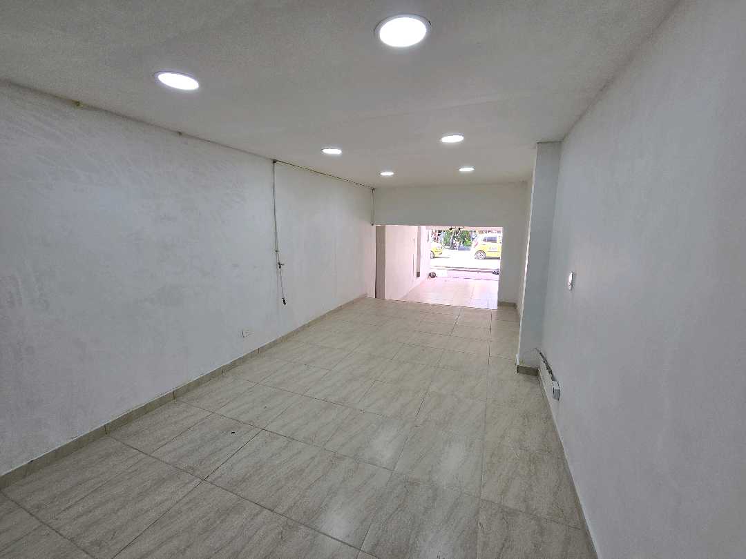 Arriendo local calasanz