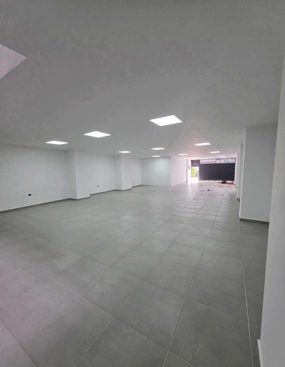 Arriendo local calasanz