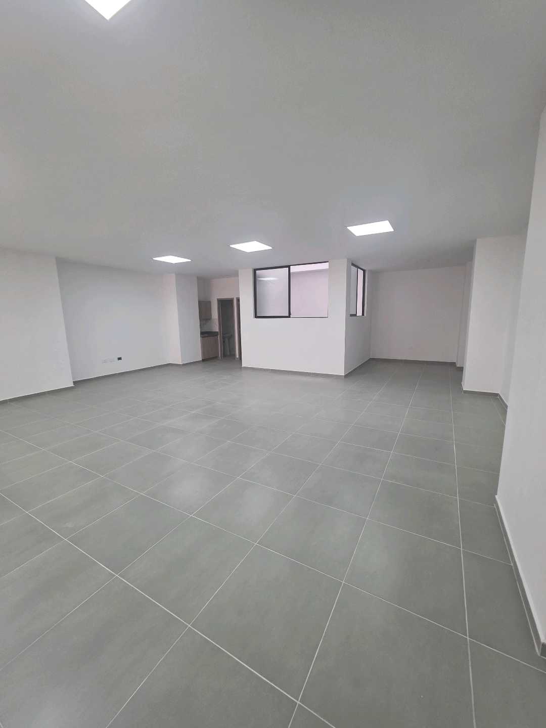 Arriendo local calasanz