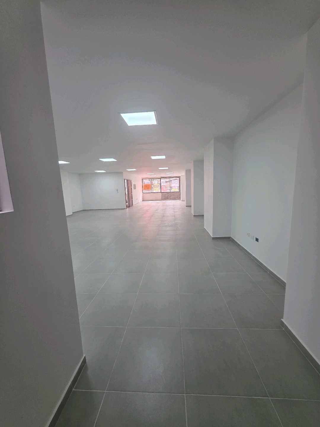 Arriendo local calasanz