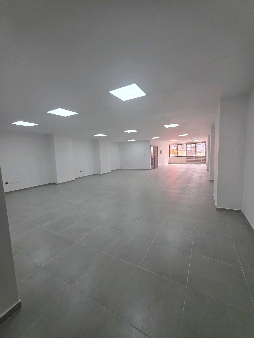 Arriendo local calasanz