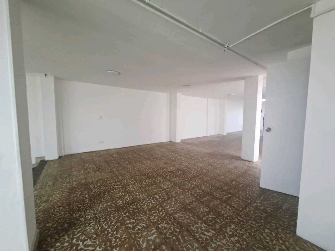 Arriendo local comercial Envigado cerca al parque 160mts