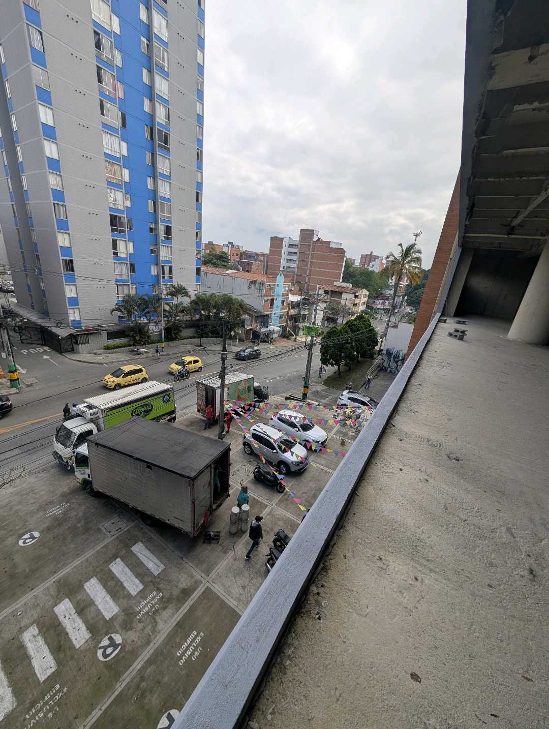 Arriendo local en la América