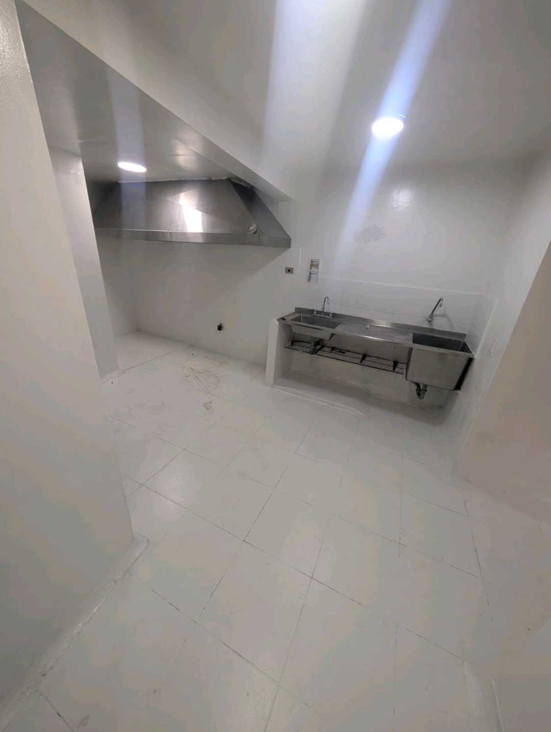 Arriendo local en laureles