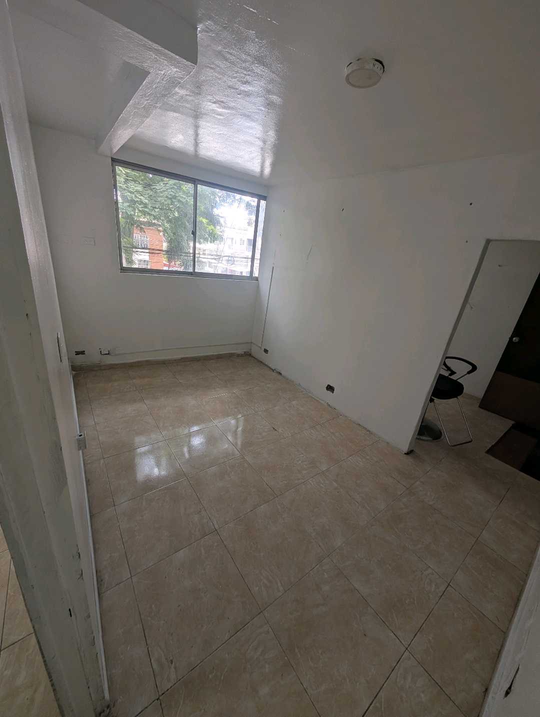 Arriendo local en laureles