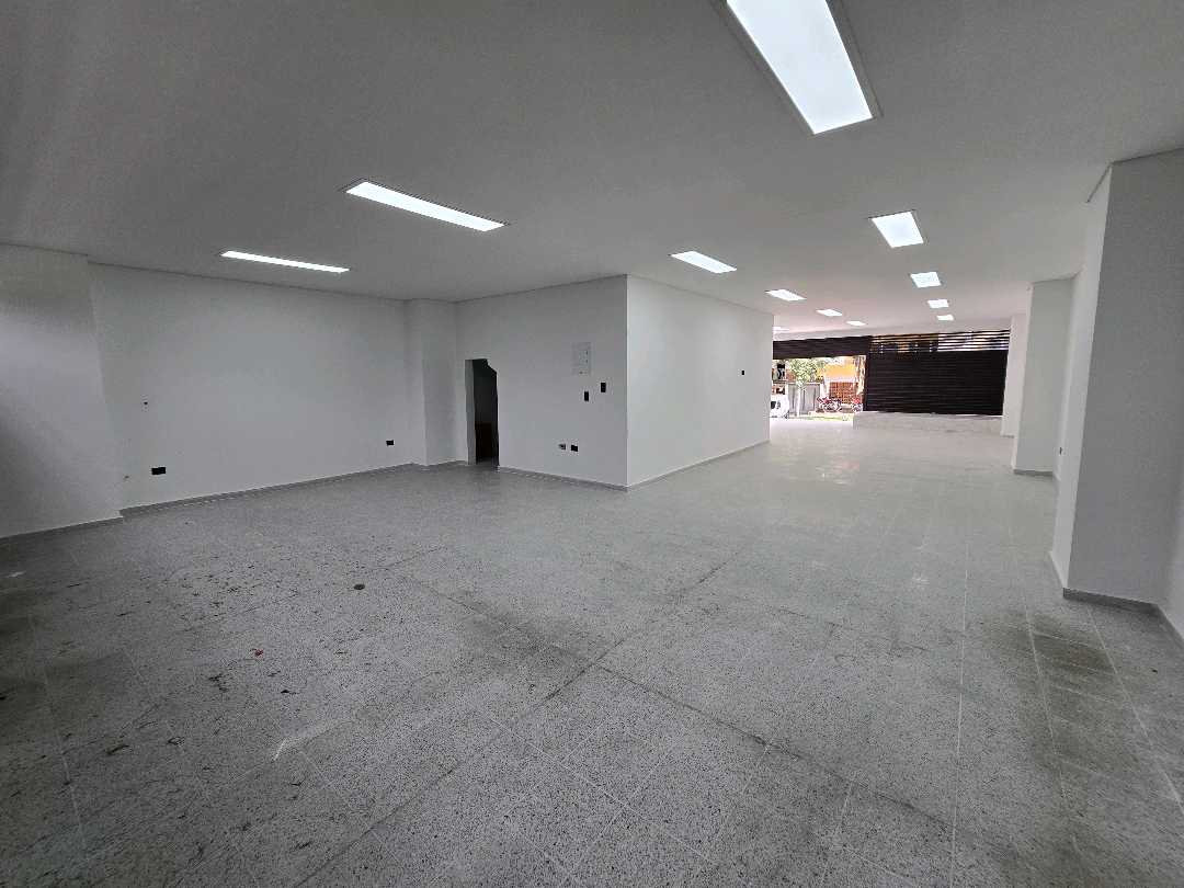 Arriendo local estadio