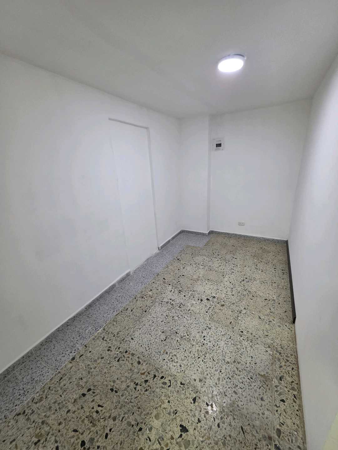 Arriendo local floresta