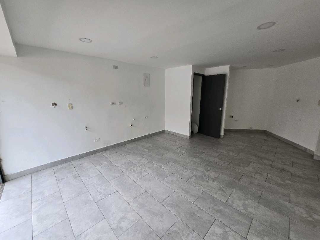 Arriendo local la América