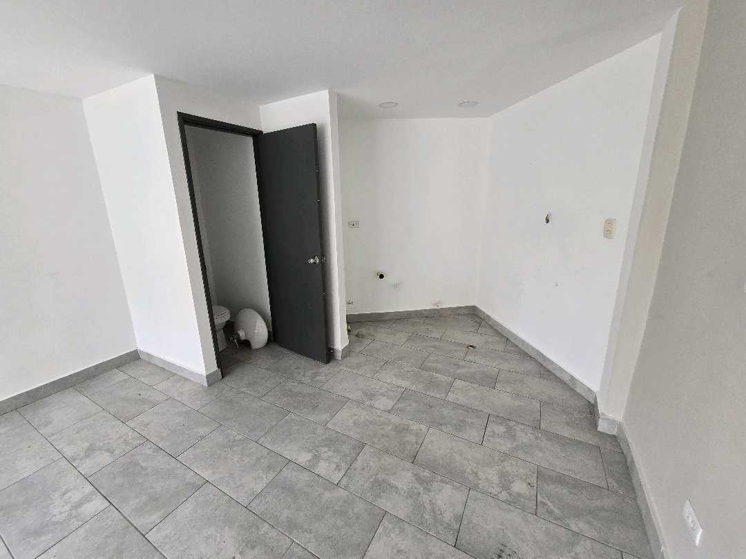 Arriendo local la América