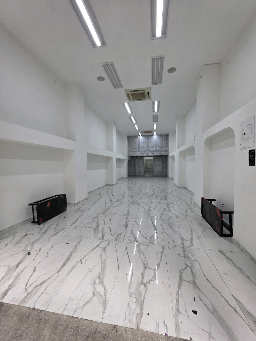 Arriendo local la candelaria