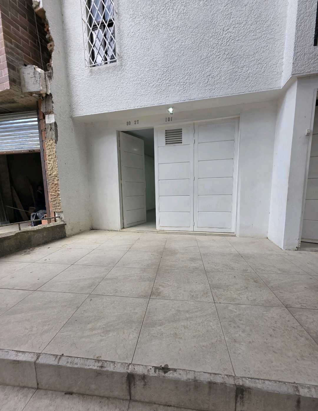 Arriendo local la floresta