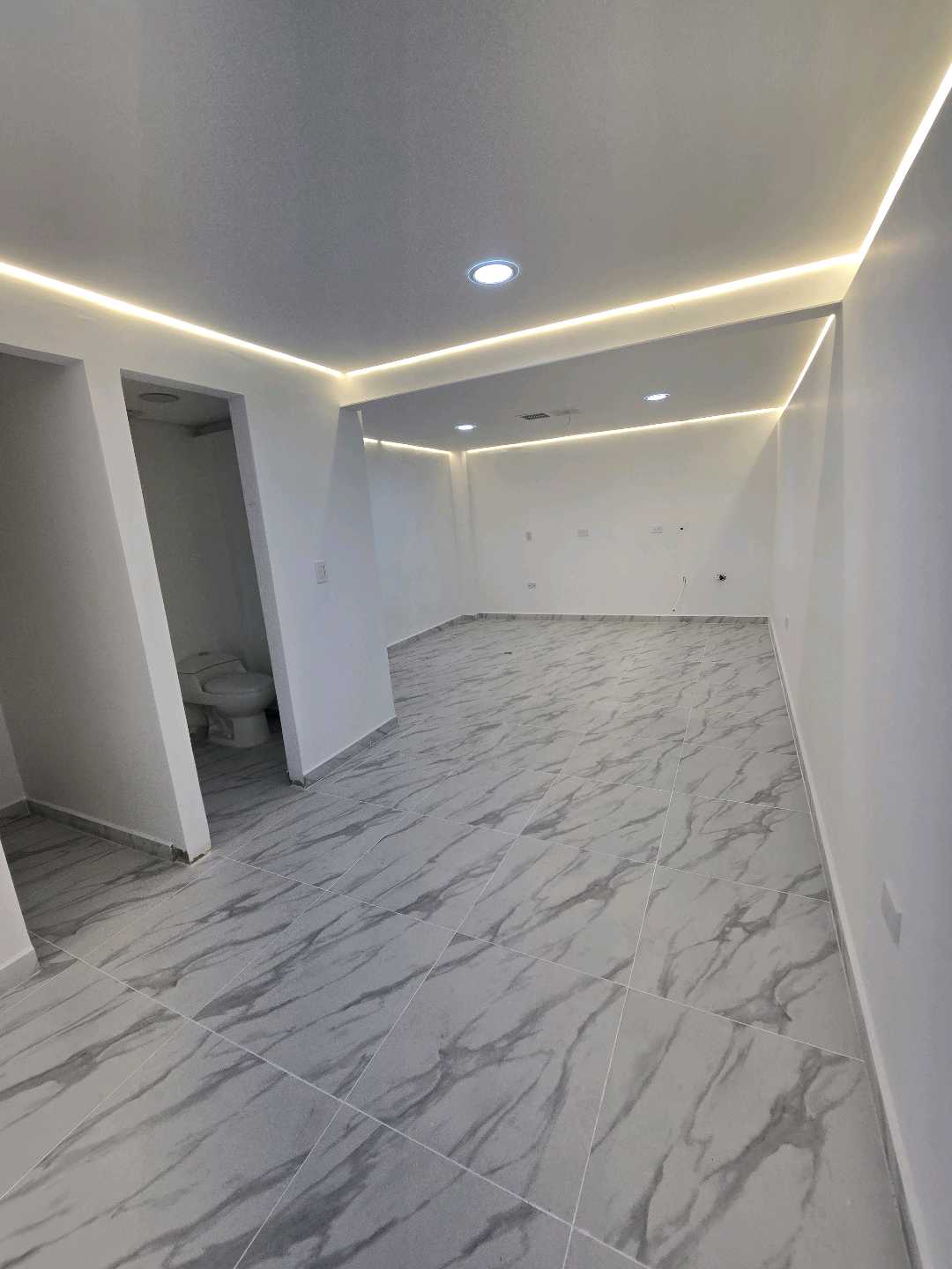 Arriendo local san javier