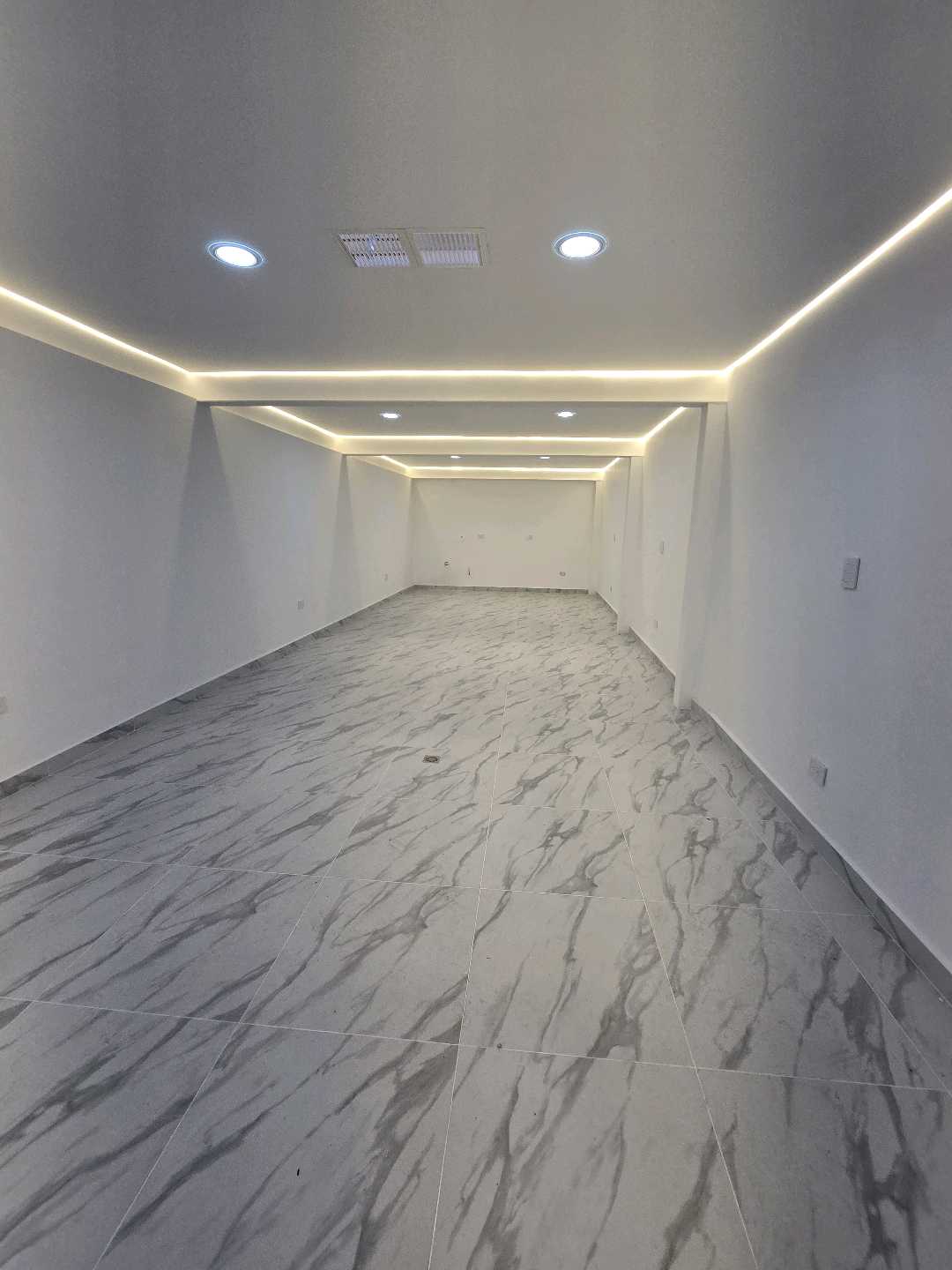 Arriendo local san javier