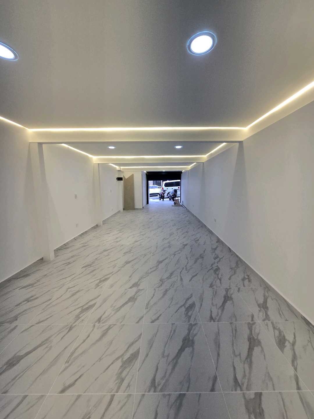 Arriendo local san javier