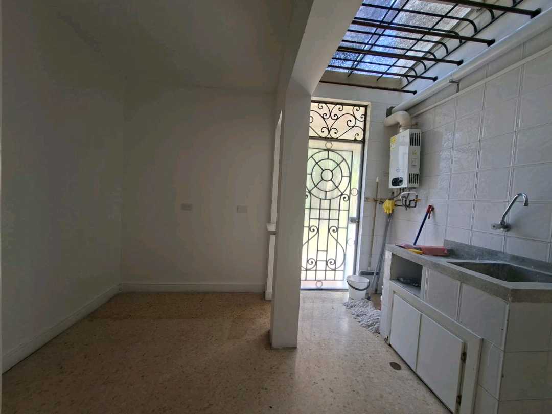 Arriendo mansión Poblado 17 cerca al tesoro