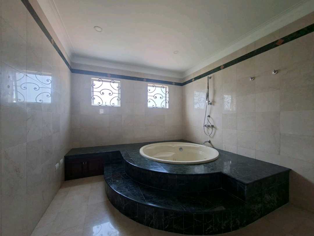 Arriendo mansión Poblado 17 cerca al tesoro