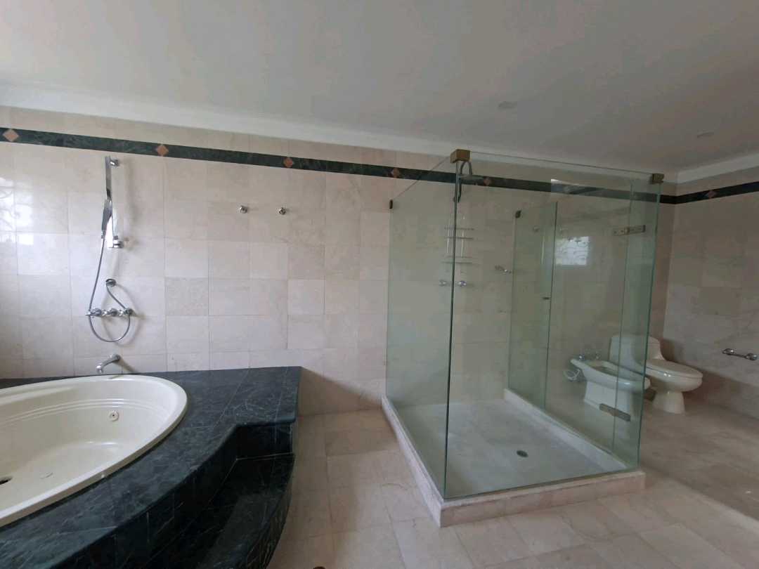 Arriendo mansión Poblado 17 cerca al tesoro
