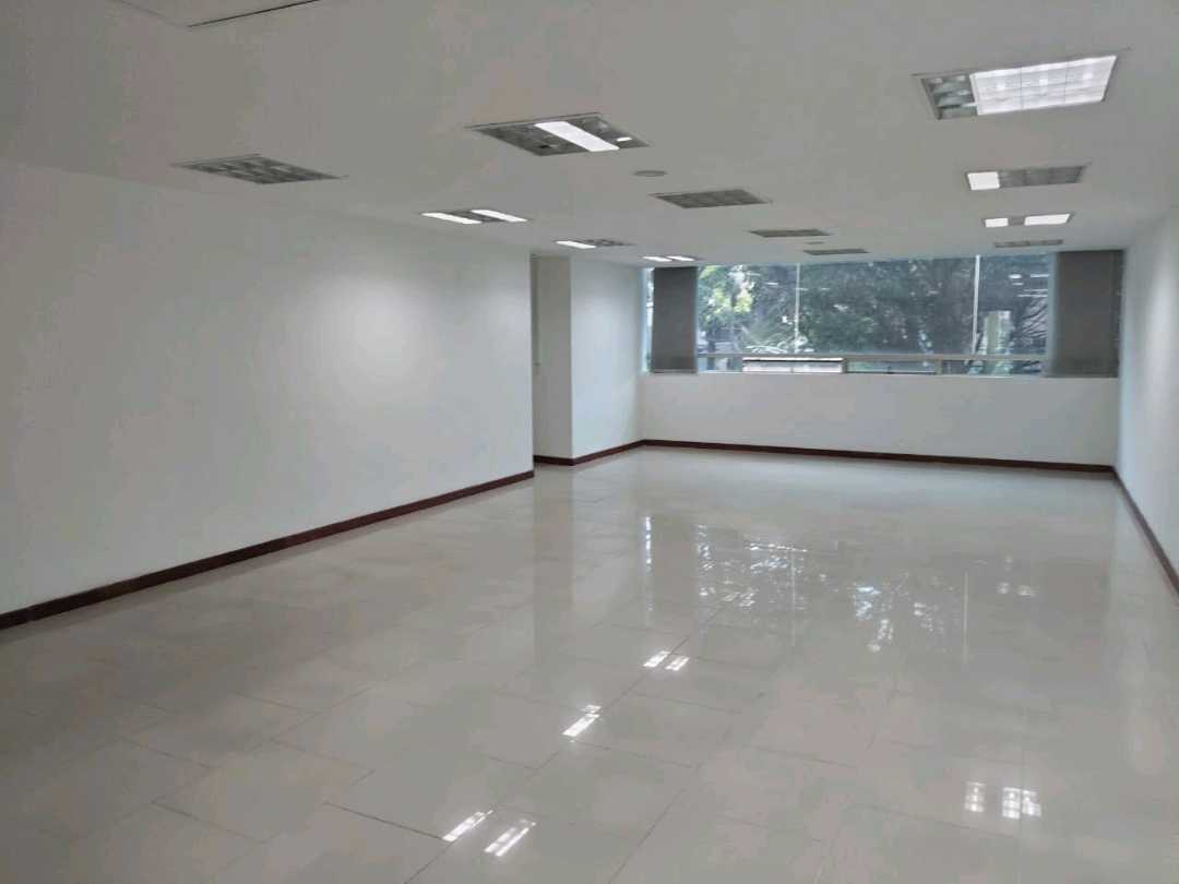 Arriendo oficina Milla de Oro Poblado