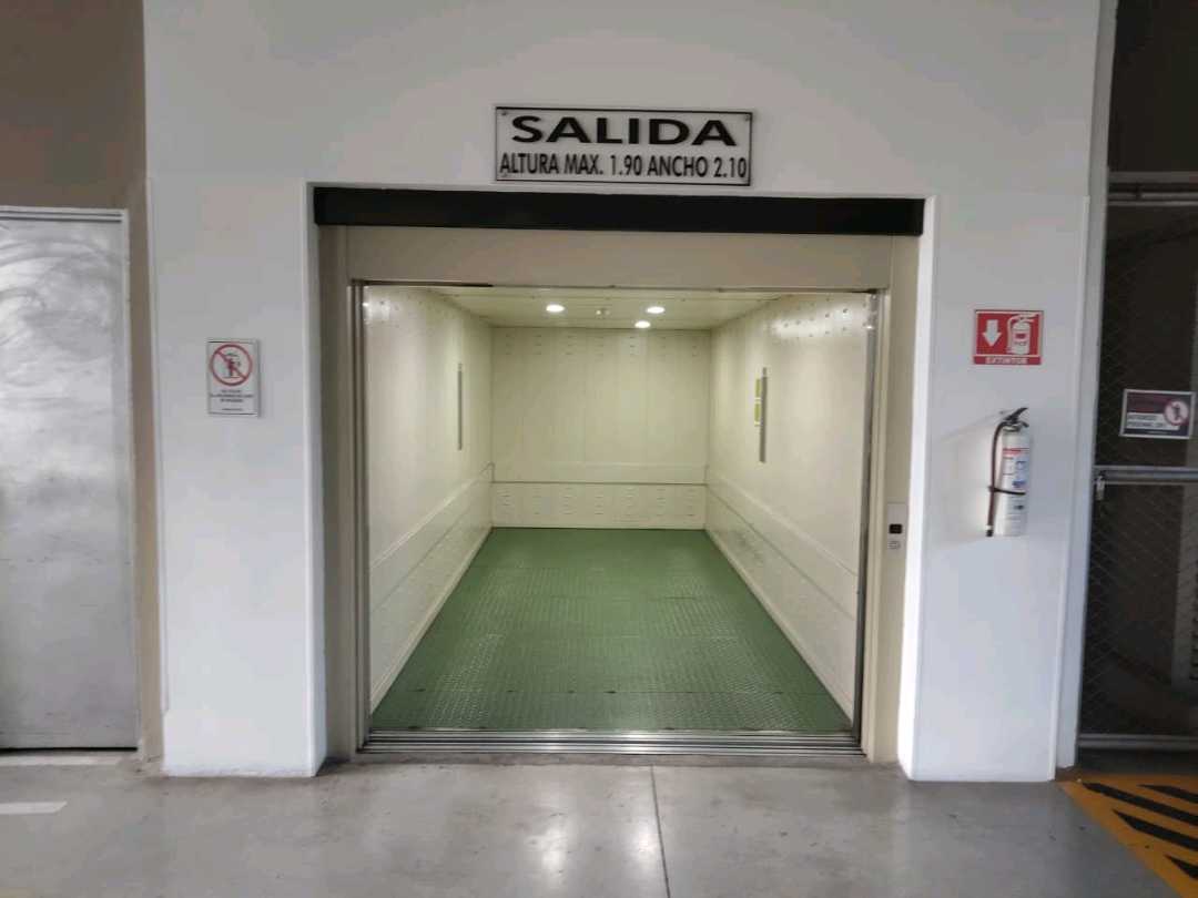 Arriendo oficina Milla de Oro Poblado