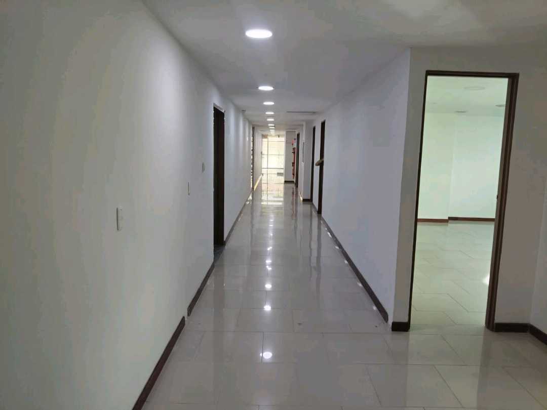 Arriendo oficina Milla de Oro Poblado