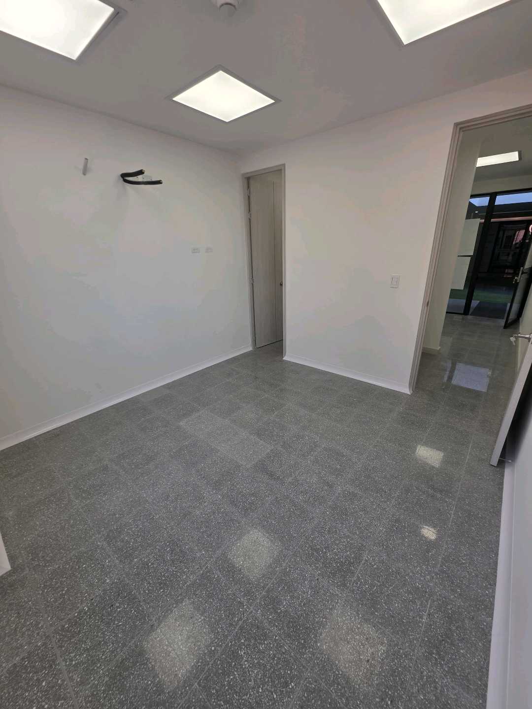 Arriendo oficina sector diamante