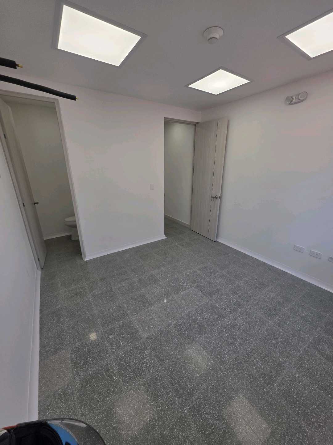 Arriendo oficina sector diamante