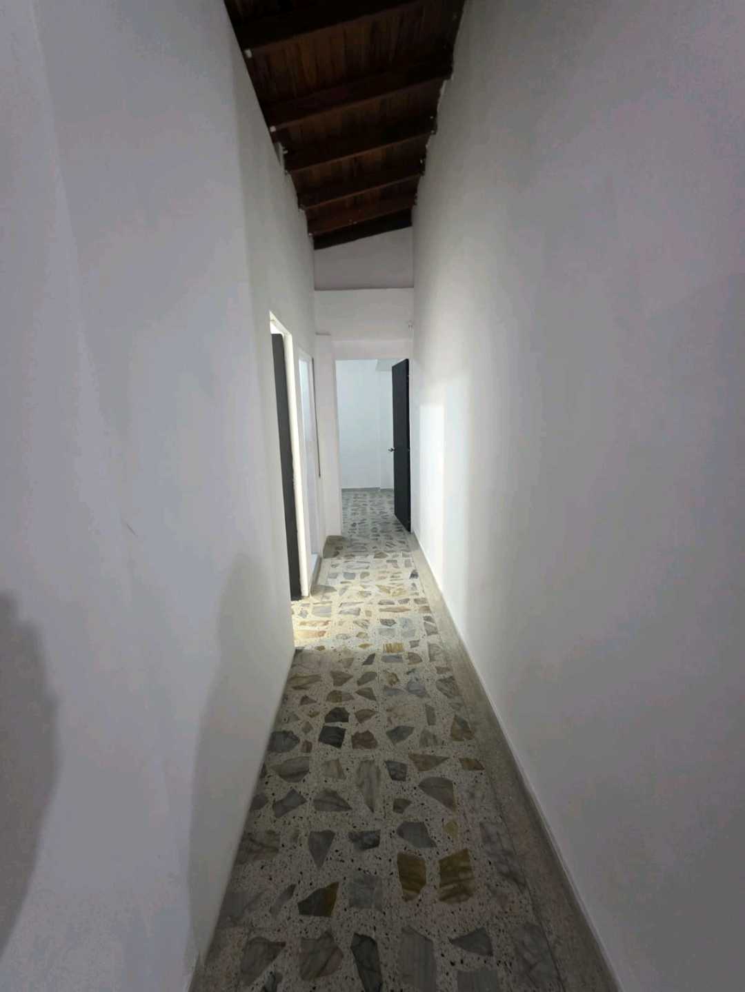 Arriendo casa comercial sector velodromo