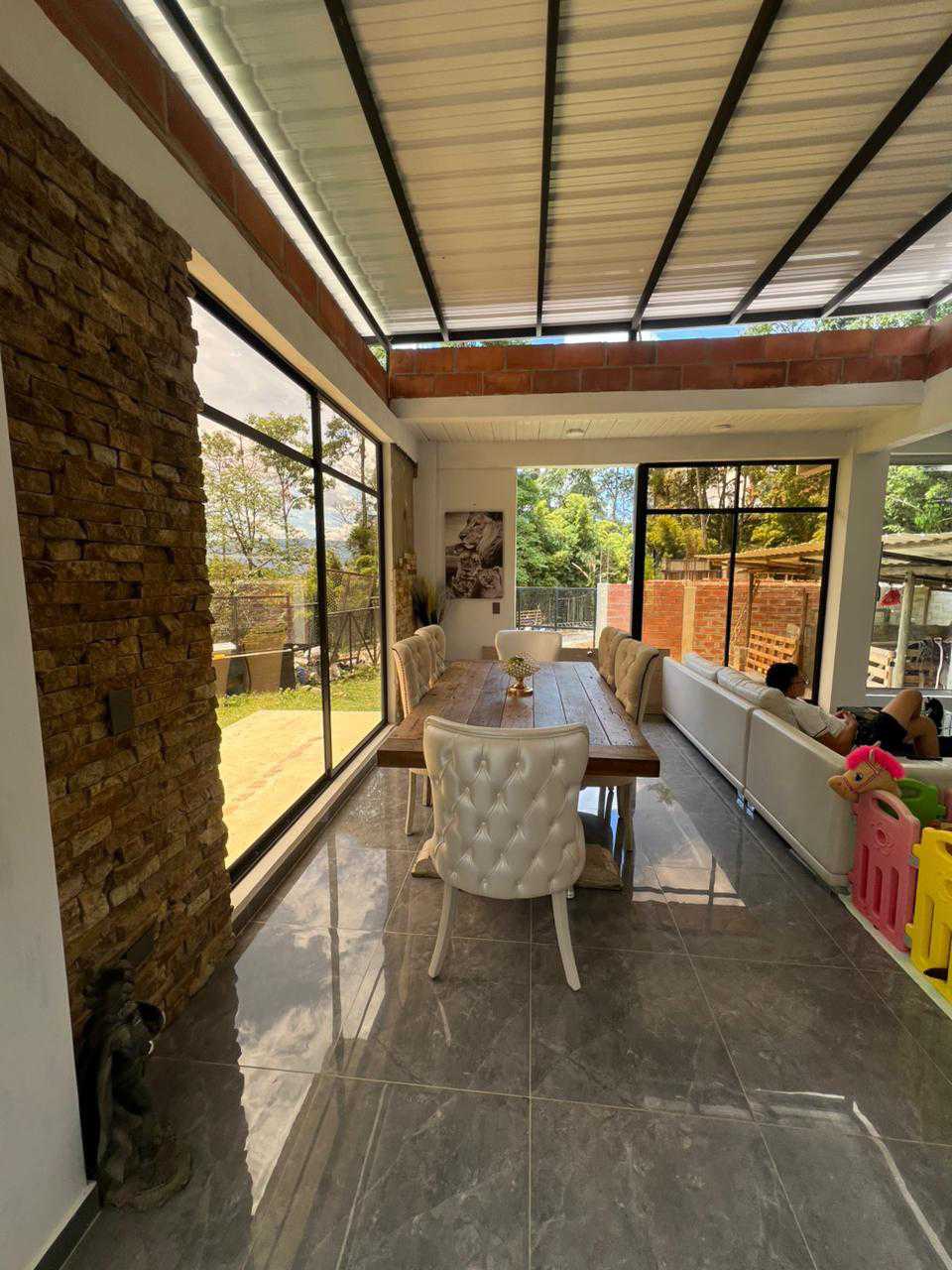 Casa Campestre en venta — CASA CAMPESTRE EN BELEN - VEREDA EL JARDIN