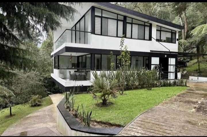 Casa Campestre en venta — CASA CAMPESTRE EN CALDAS - VEREDA LA MIEL