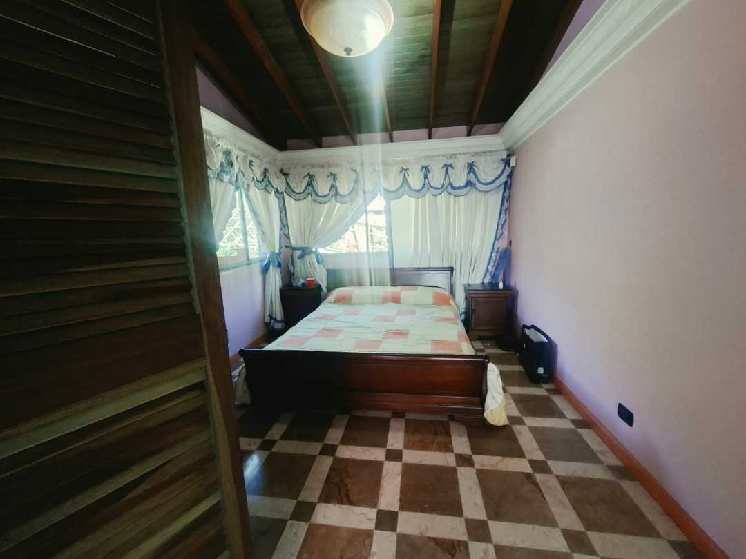 Casa campestre en las Palmas Poblado LP