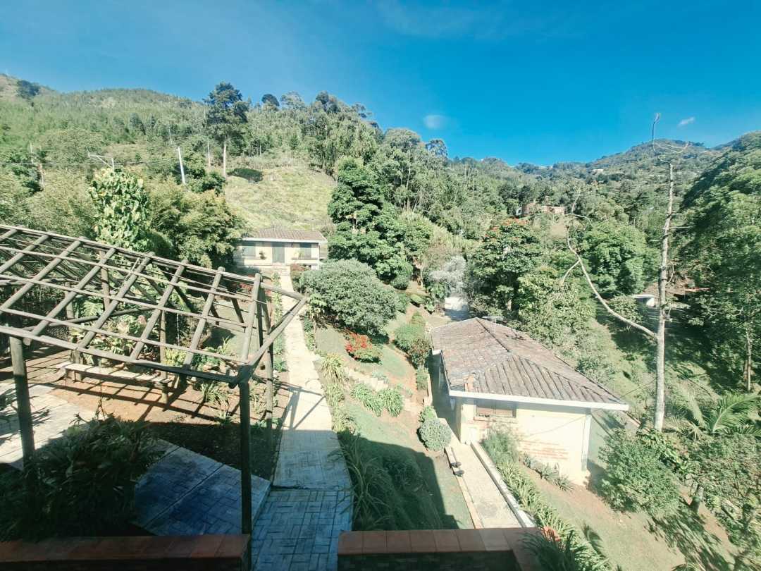 Casa campestre en las Palmas Poblado LP