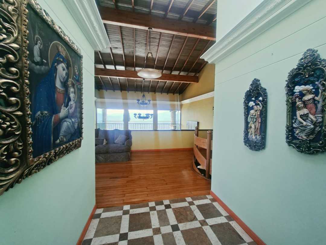 Casa campestre en las Palmas Poblado LP