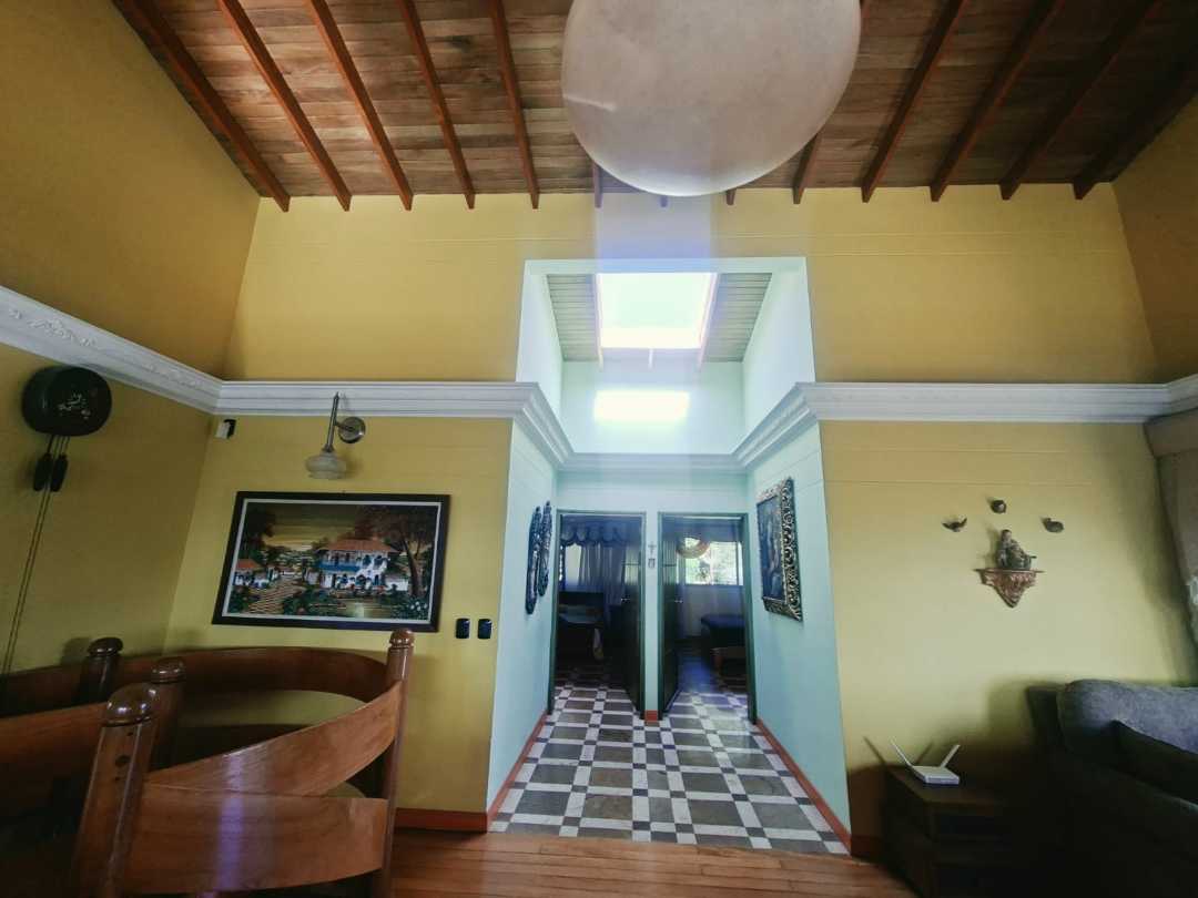 Casa campestre en las Palmas Poblado LP
