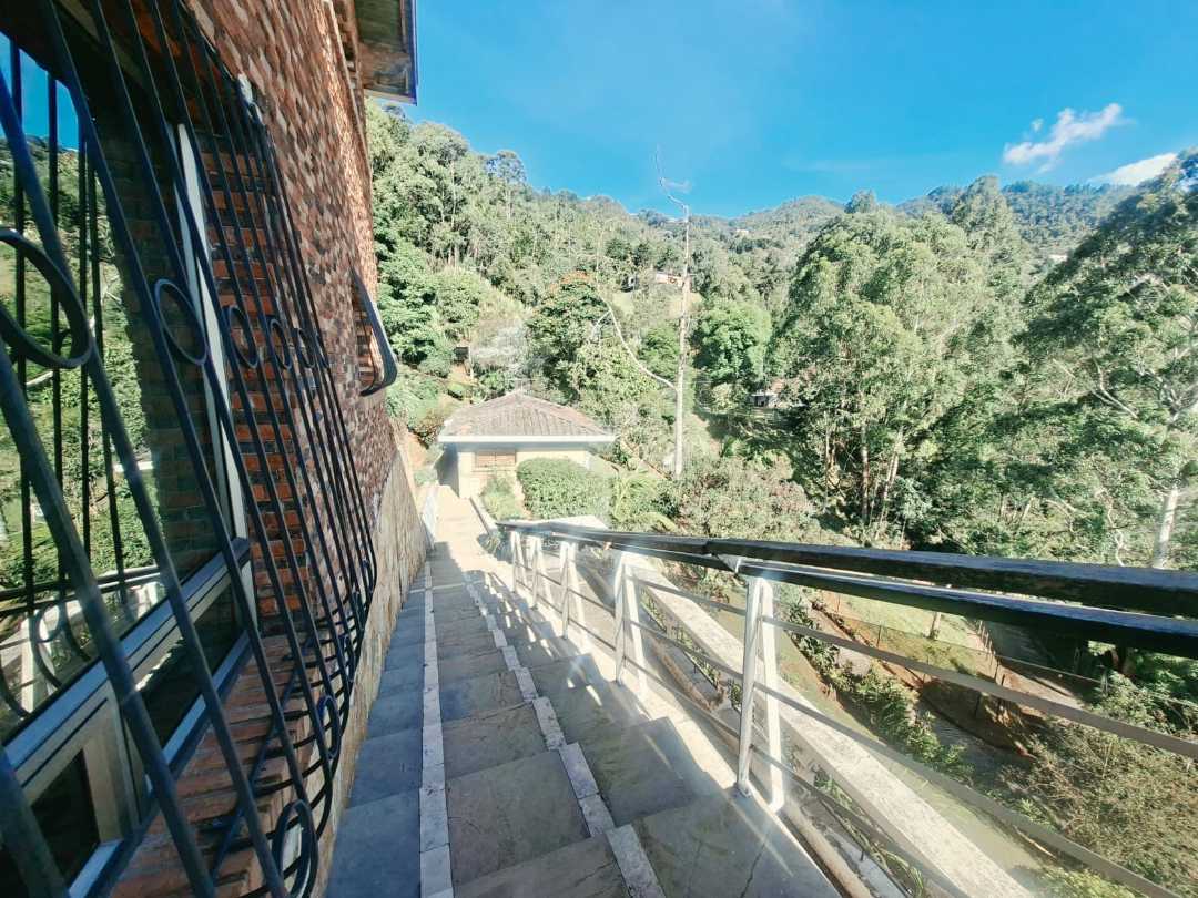 Casa campestre en las Palmas Poblado LP