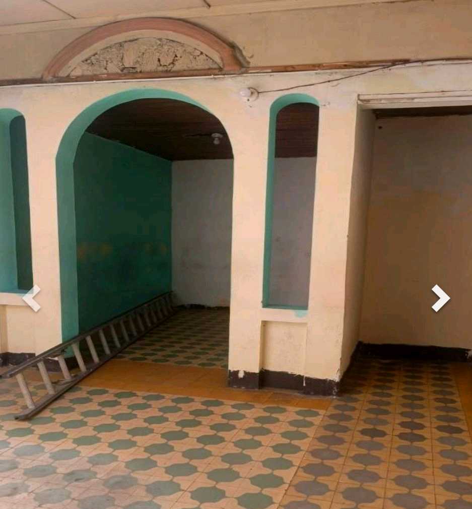 Casa Comercial con Local para Arriendo en Prado Centro