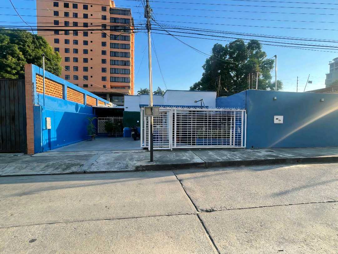 Casa comercial en venta Urb La Alegria Valencia Carabobo MRG-9730143 - Foto 1