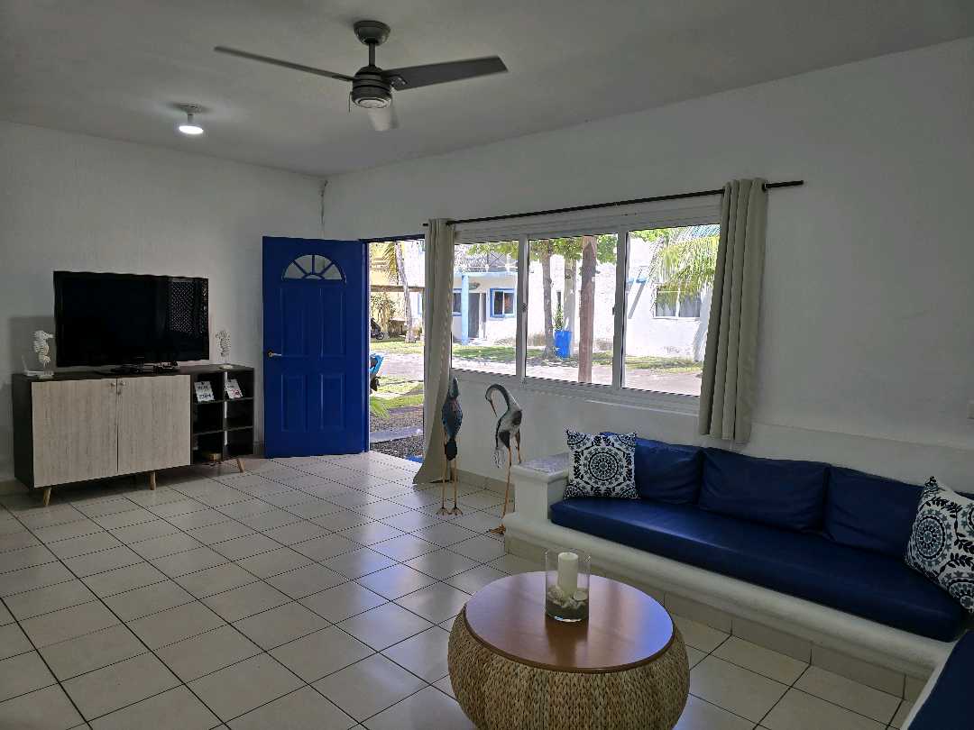CASA DE PLAYA EN VENTA, Carr. a Monterrico km 5.2 - Miniatura 4