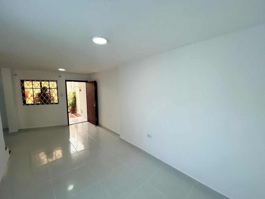 Casa duplex en arriendo - Chiquinquira - Barranquilla