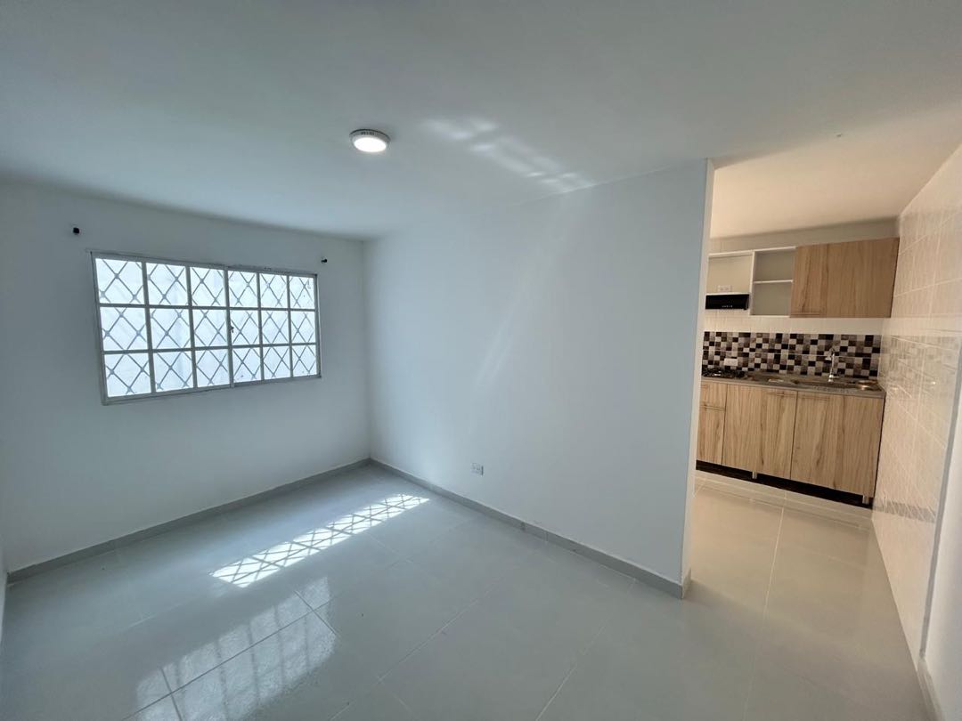 Casa duplex en arriendo - Chiquinquira - Barranquilla