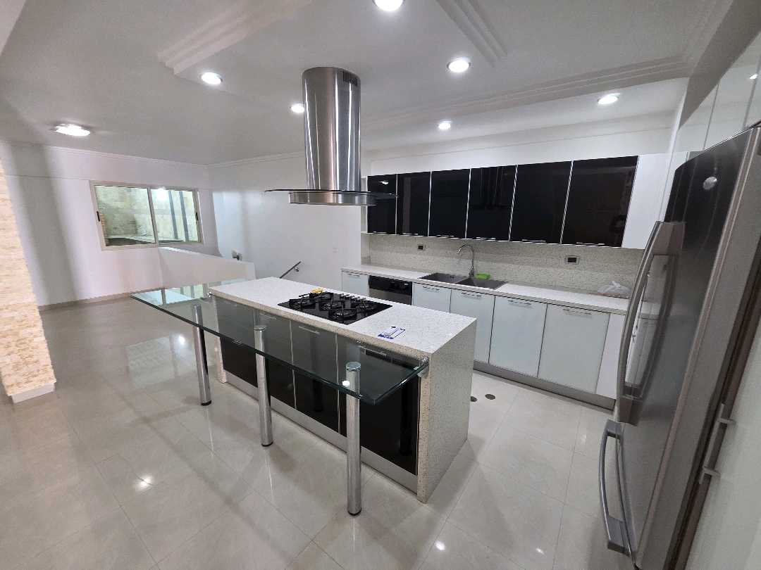 Casa en Alquiler Doral Park Mañongo AA-9773643 (Tipo TH) - Foto 2