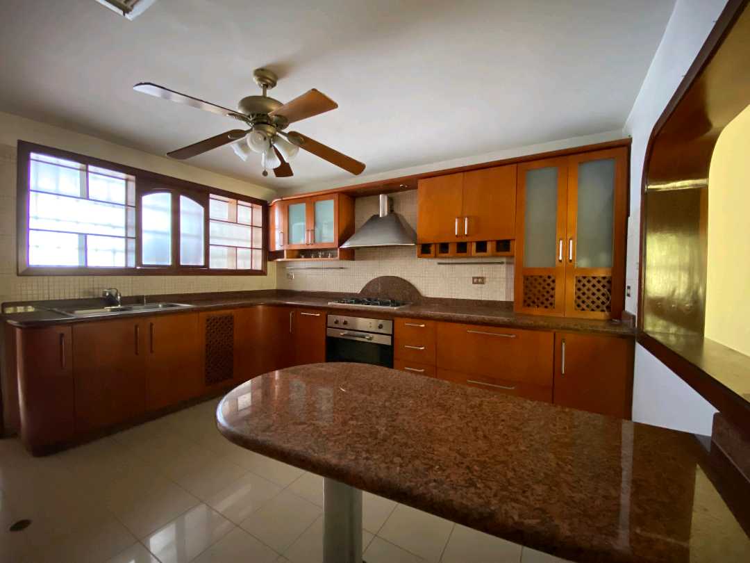 Casa en alquiler en Av. Principal de la Urb. Las Chimeneas HV-9784713 - Foto 3